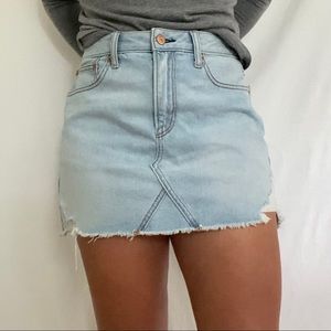 American Eagle Hi-Rise Light Distressed Skirt